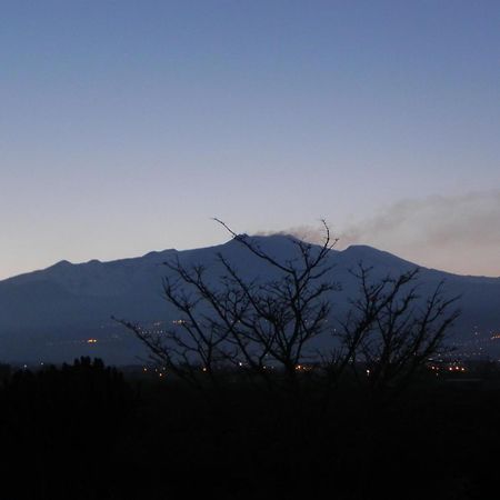 Villa La Terra Del Mezzo à Riposto Extérieur photo