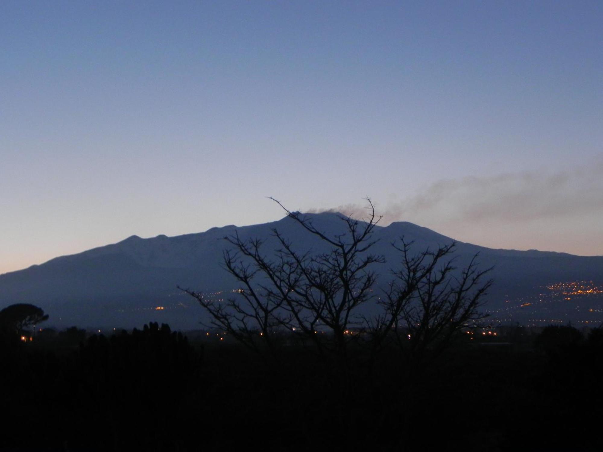 Villa La Terra Del Mezzo à Riposto Extérieur photo