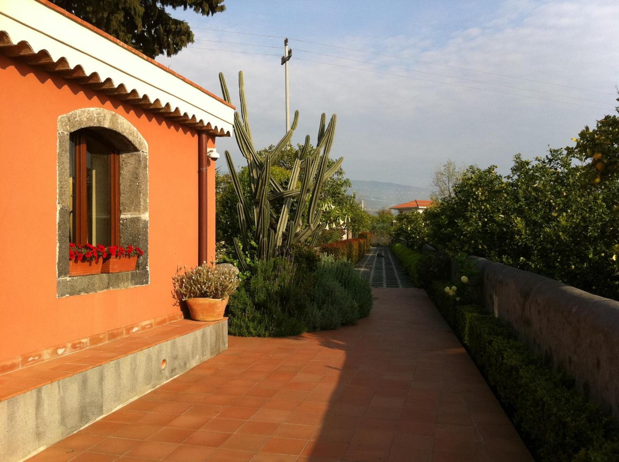 Villa La Terra Del Mezzo à Riposto Extérieur photo