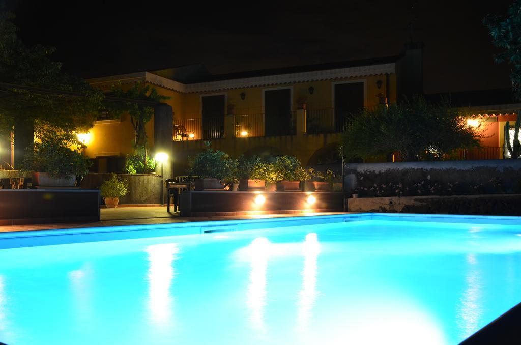 Villa La Terra Del Mezzo à Riposto Extérieur photo