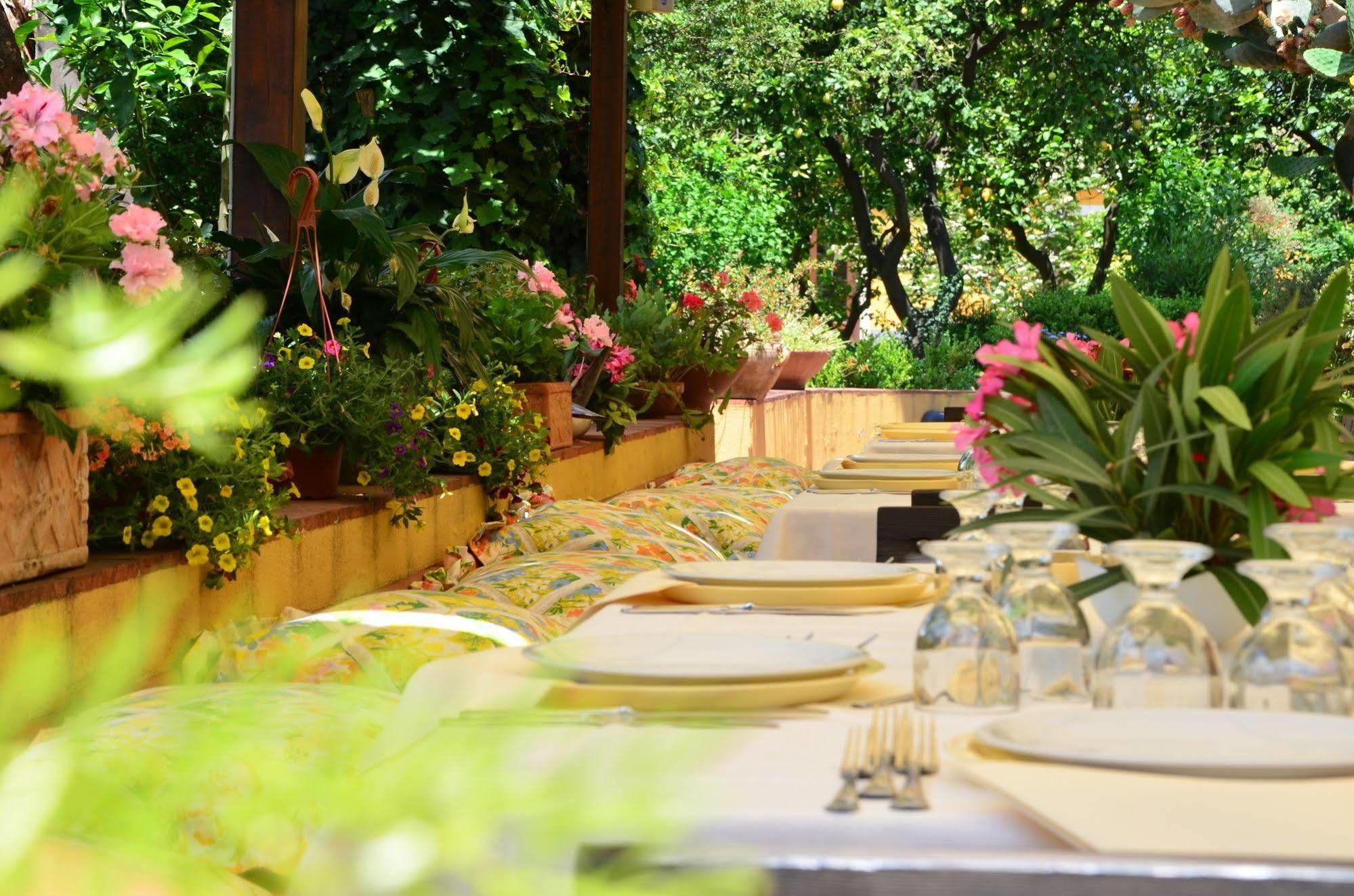 Villa La Terra Del Mezzo à Riposto Extérieur photo