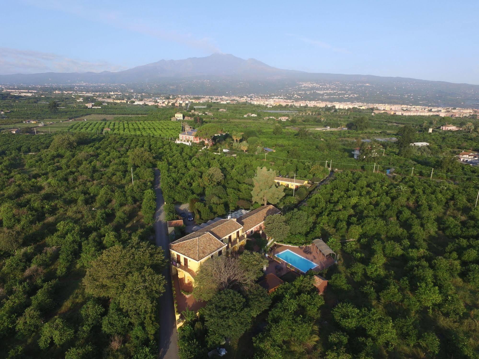 Villa La Terra Del Mezzo à Riposto Extérieur photo